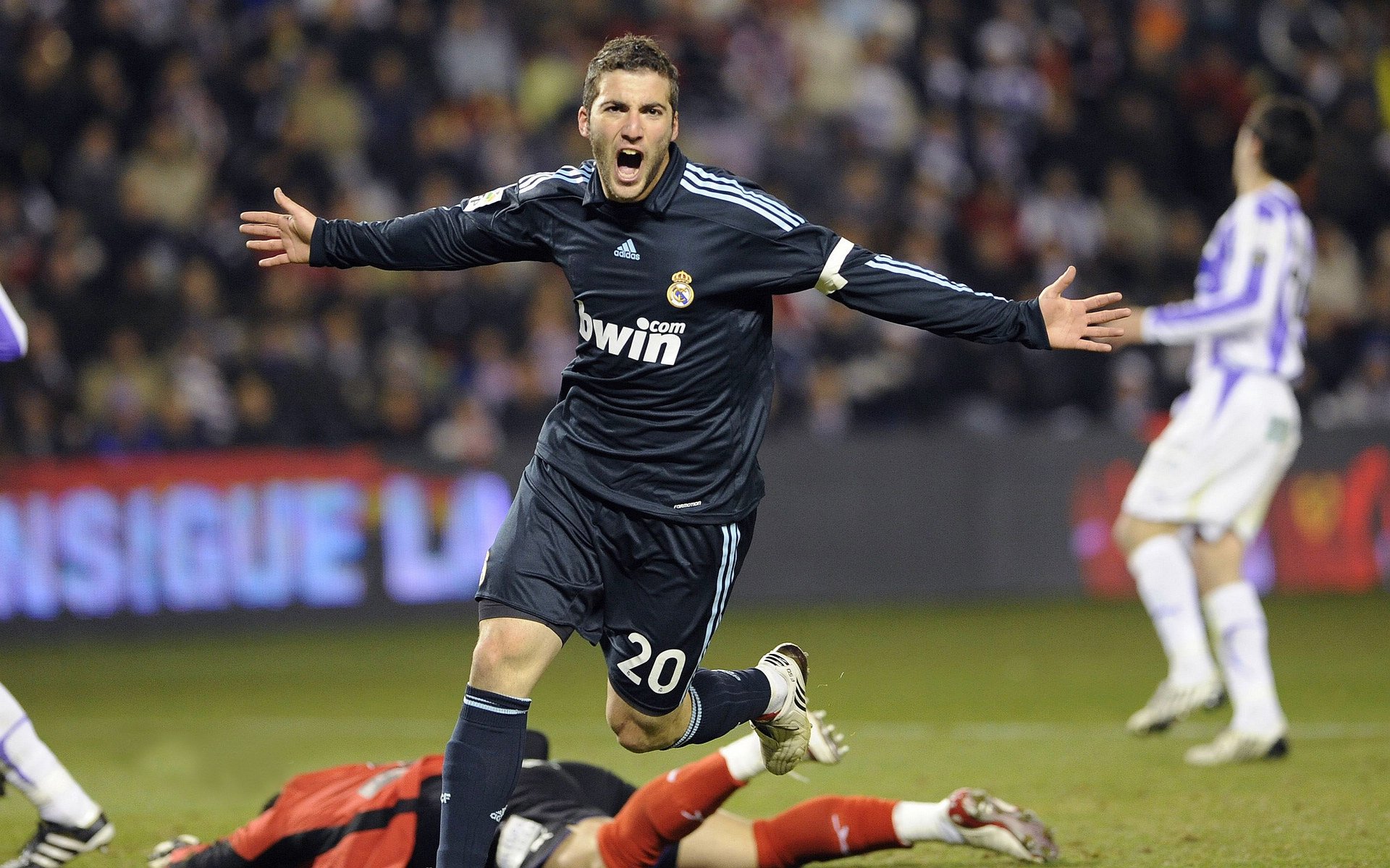 惊愕夜！意甲欧冠区洗牌，一场非典型击溃背后的暗流涌动